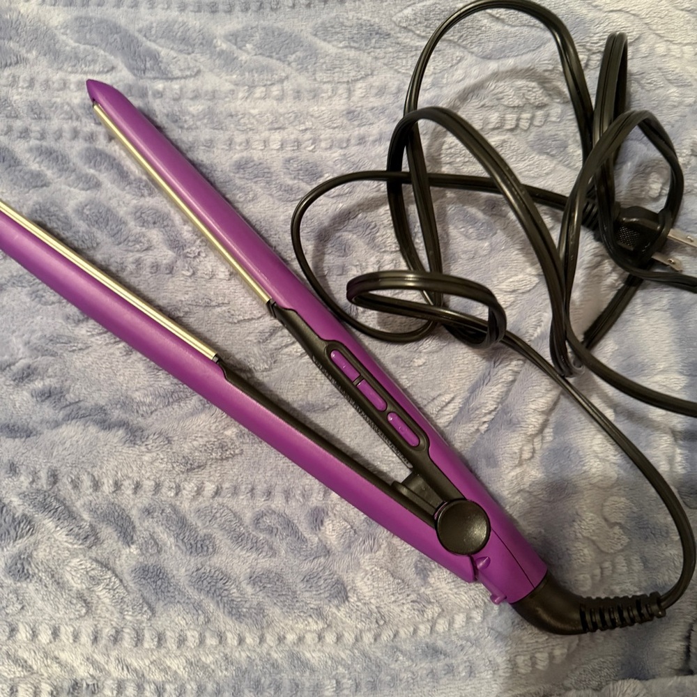 Remington Flat Iron, Hair Straightener